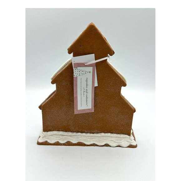 Cupcakes & Cashmere Flat Gingerbread Houses 12” - Picture 3 of 3